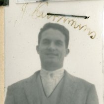 Ph52901_row2_j Cummings_013